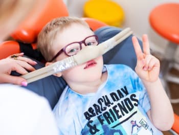 Психологическая подготовка ребенка к лечению у стоматолога