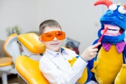 Лечение зубов у детей под седацией